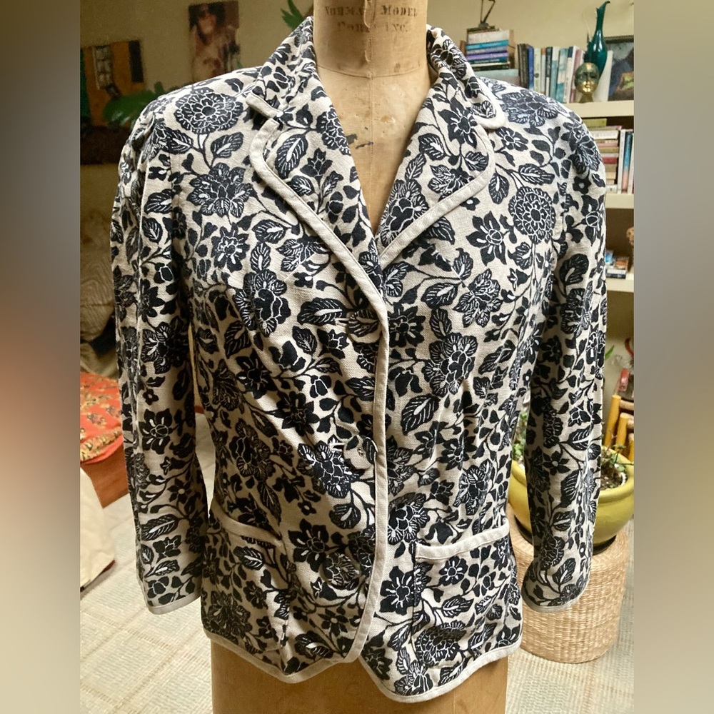 Navy/Taupe Floral Print Blazer